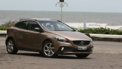 V40 Cross Country